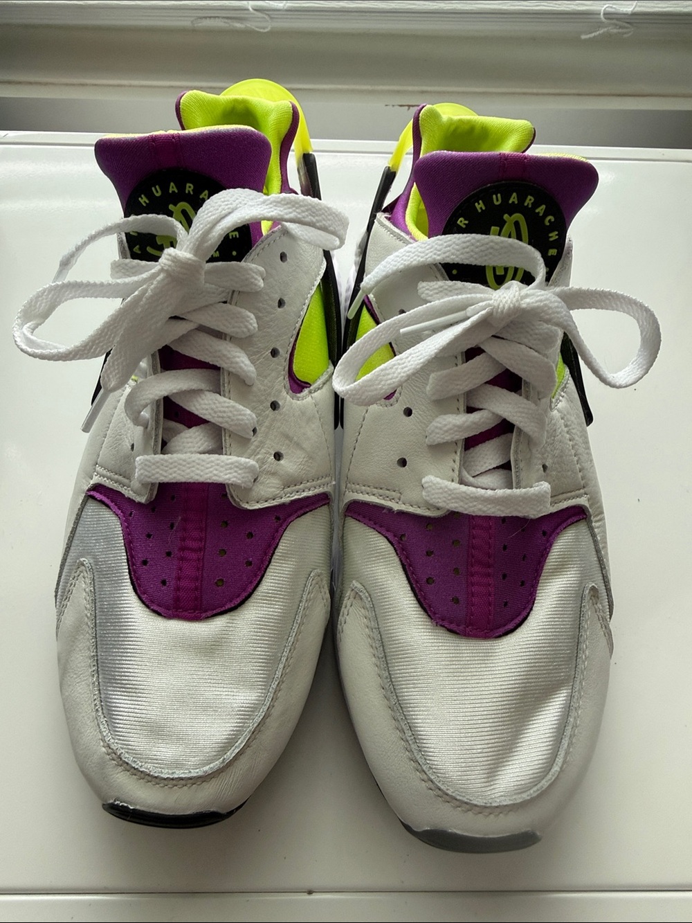 Nike Air Huarache Neon Yellow Magenta
